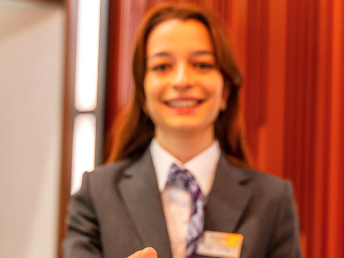 Mercure Trabzon Hotel 외부 사진 A concierge at the Mandarin Oriental, Tokyo